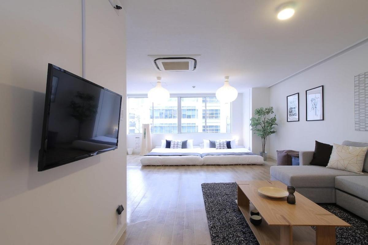 Bhotel Nikke - 2Br Apt For 10Ppl Near Hondori Shopping Hiroshima Exteriör bild