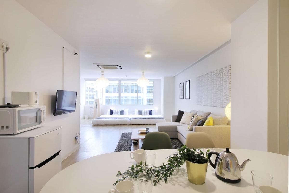 Bhotel Nikke - 2Br Apt For 10Ppl Near Hondori Shopping Hiroshima Exteriör bild